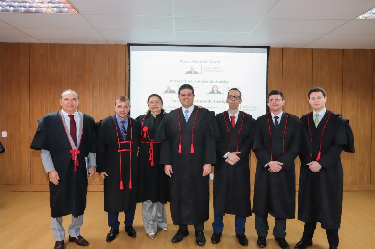 Solenidade de posse de novos ouvidor-geral, procuradores e promotores de Justiça