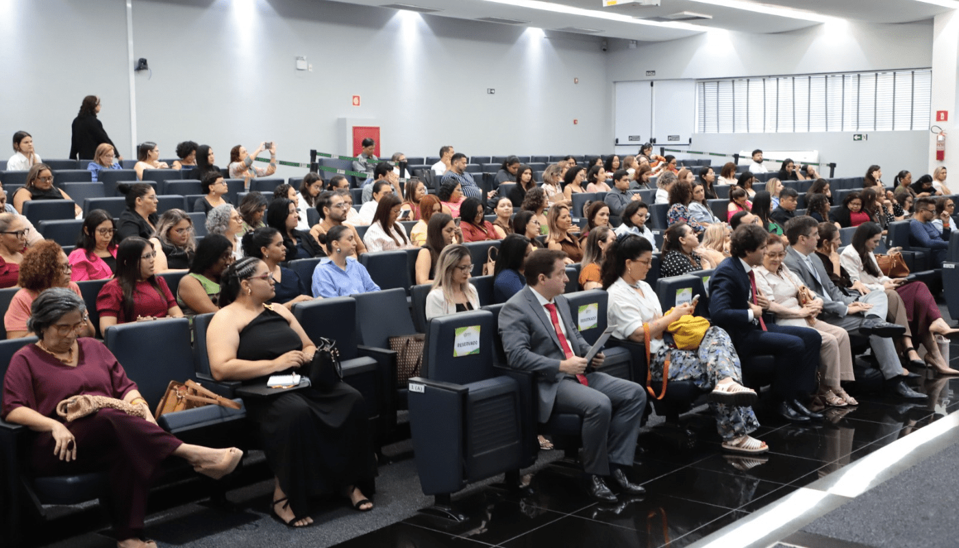MP do Ceará debate estratégias para aprimorar atuação na garantia de direitos de crianças e adolescentes acolhidos 
