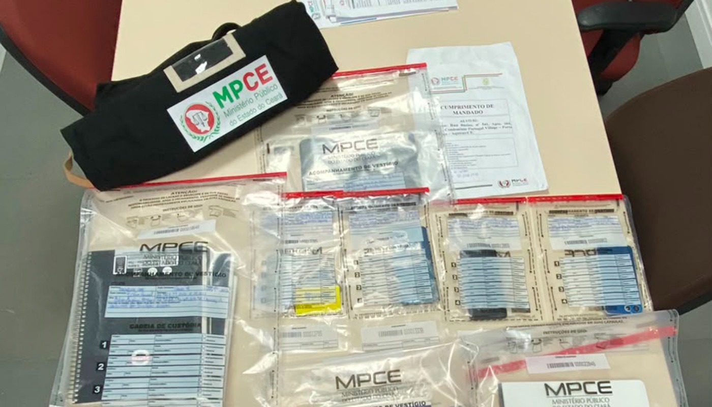 Em apoio à operação do MP do Paraná, MPCE/Gaeco cumpre mandado de busca e apreensão em Aquiraz contra casal suspeito de fraudar licitação