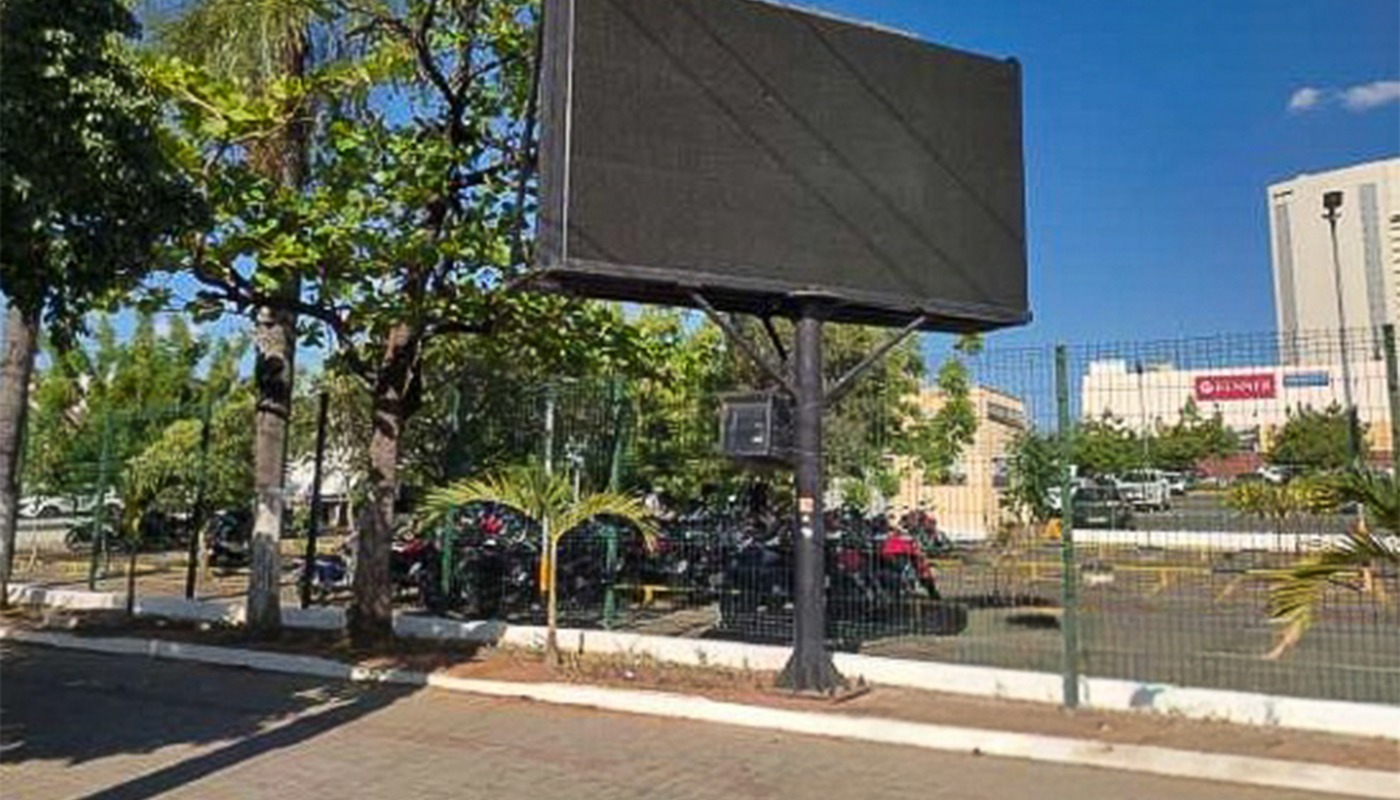 Após ação do MP, Justiça determina retirada de painéis publicitários em desacordo com legislação em Juazeiro do Norte