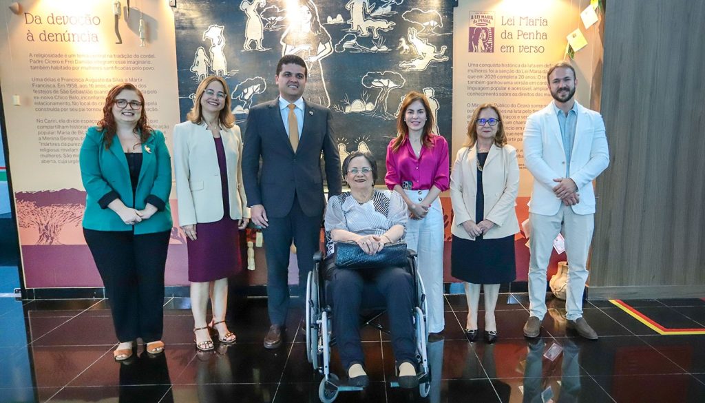 Maria da Penha visita o MP do Ceará e reforça importância da conscientização da sociedade no enfrentamento à violência contra a mulher