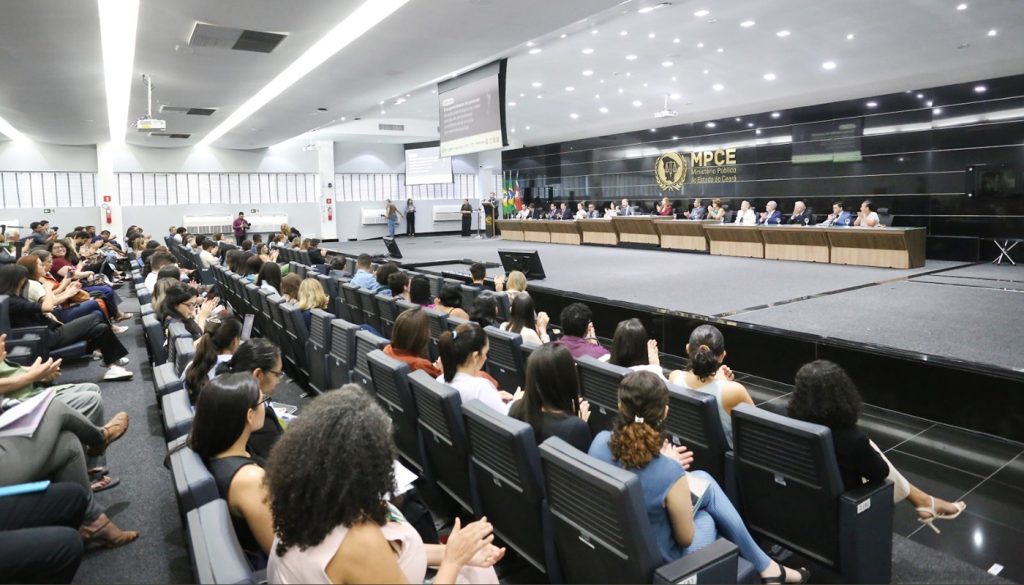 Seminário do MP do Ceará reúne instituições e familiares de desaparecidos para discutir estratégias de busca, acolhimento, reparação e prevenção